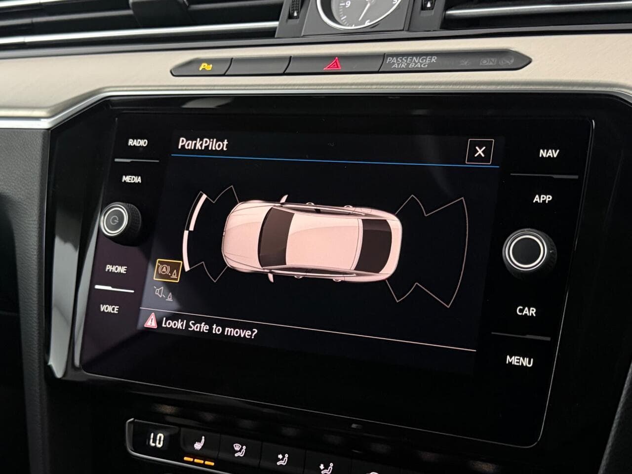 Volkswagen Arteon thumbnail Infotainment System