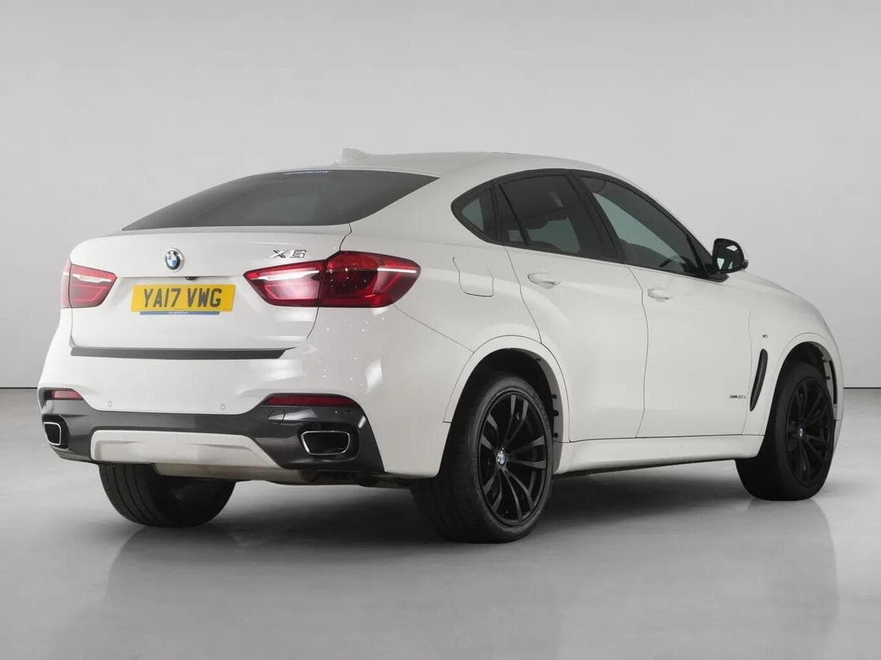 BMW X6 thumbnail Rear Right