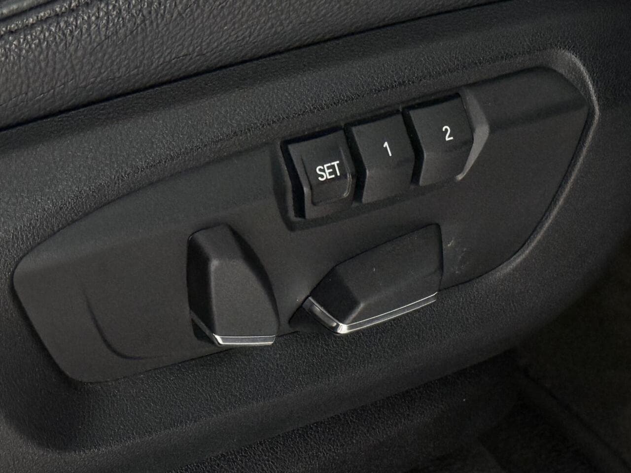 BMW X5 thumbnail Misc Controls