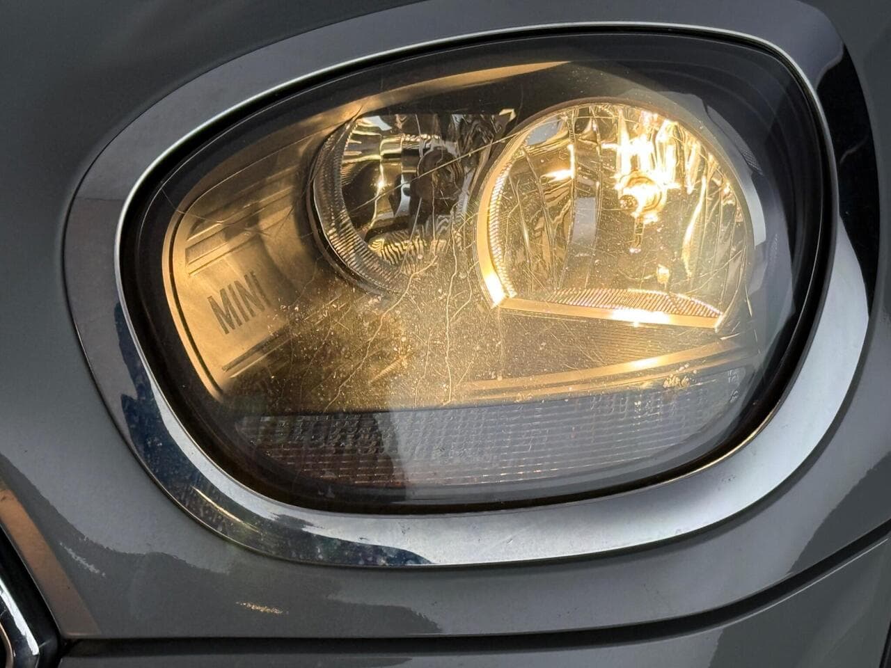 MINI Countryman thumbnail Lights Front