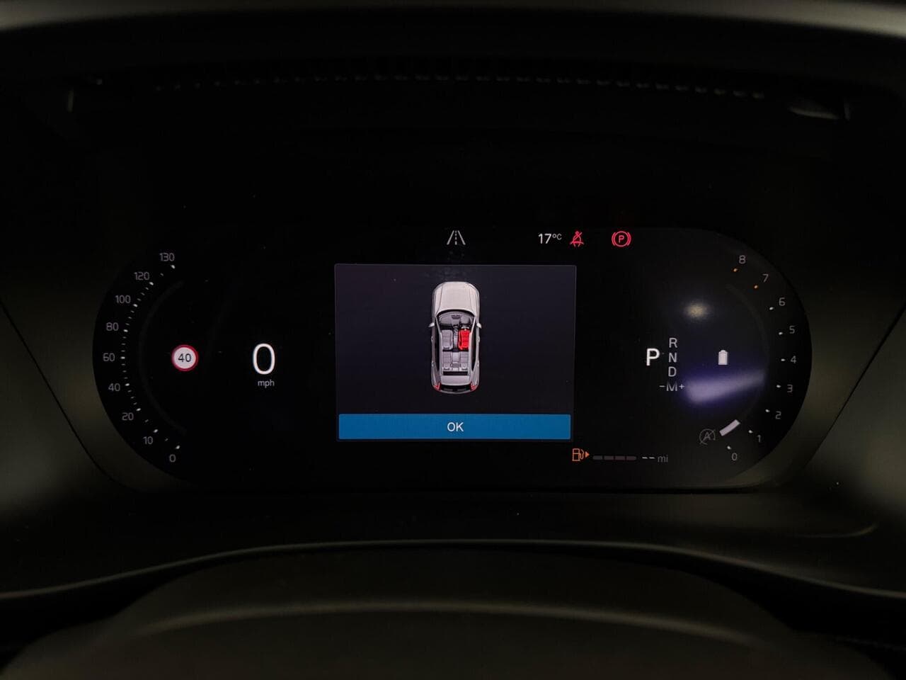 Volvo XC40 thumbnail Driver Instruments