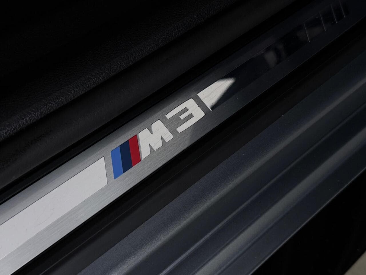 BMW M3 thumbnail Badge Exterior