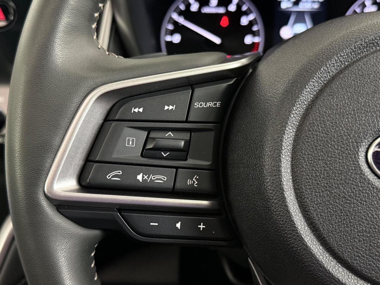 Subaru Outback thumbnail Misc Controls