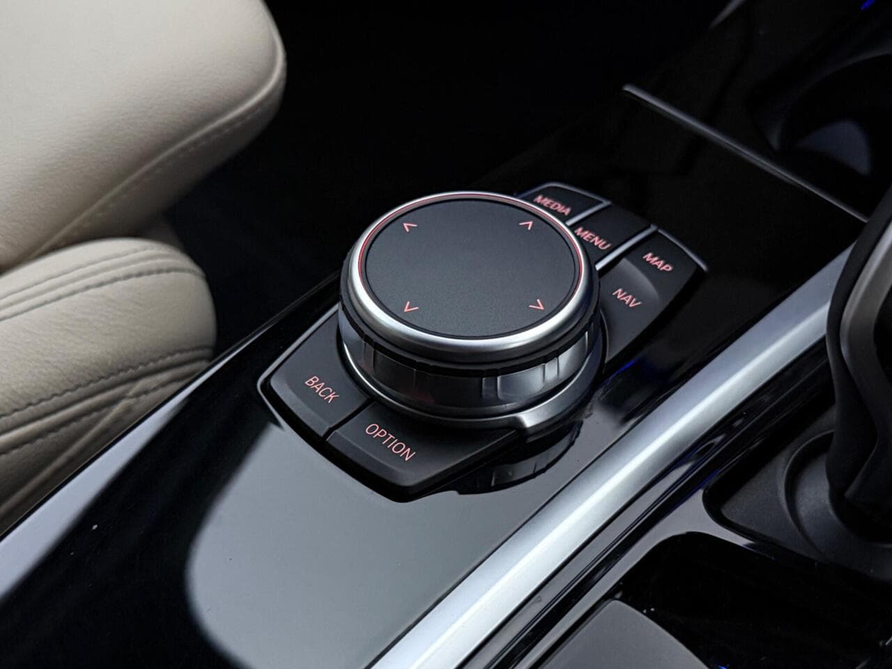 BMW X3 thumbnail Interior Front