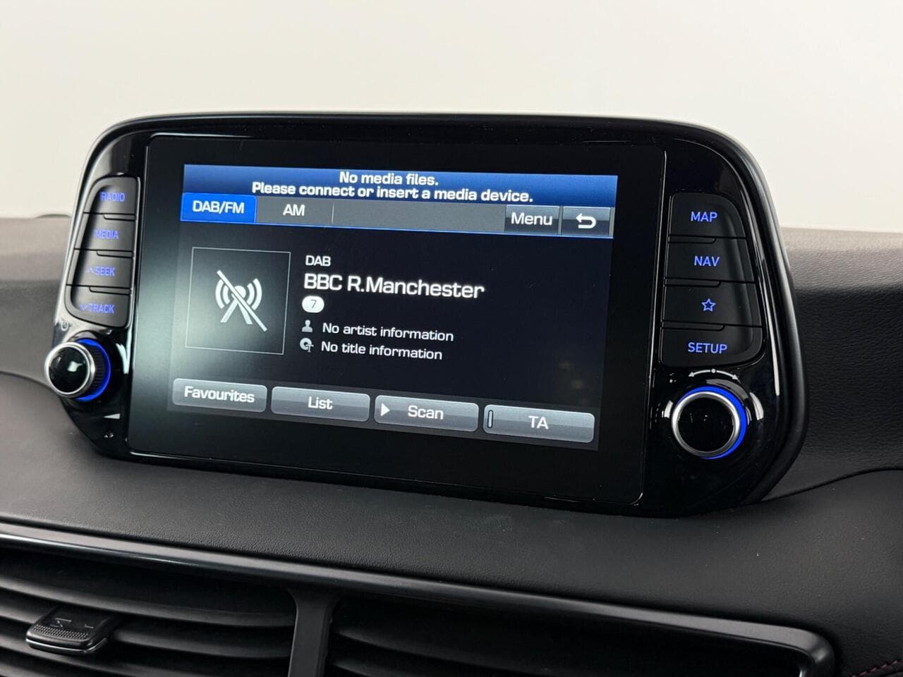 Hyundai TUCSON thumbnail Infotainment System