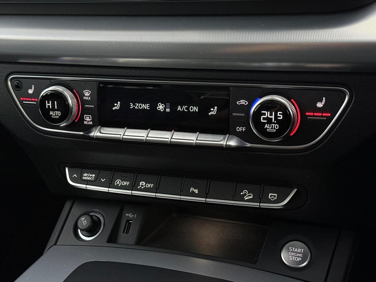 Audi Q5 thumbnail Infotainment System