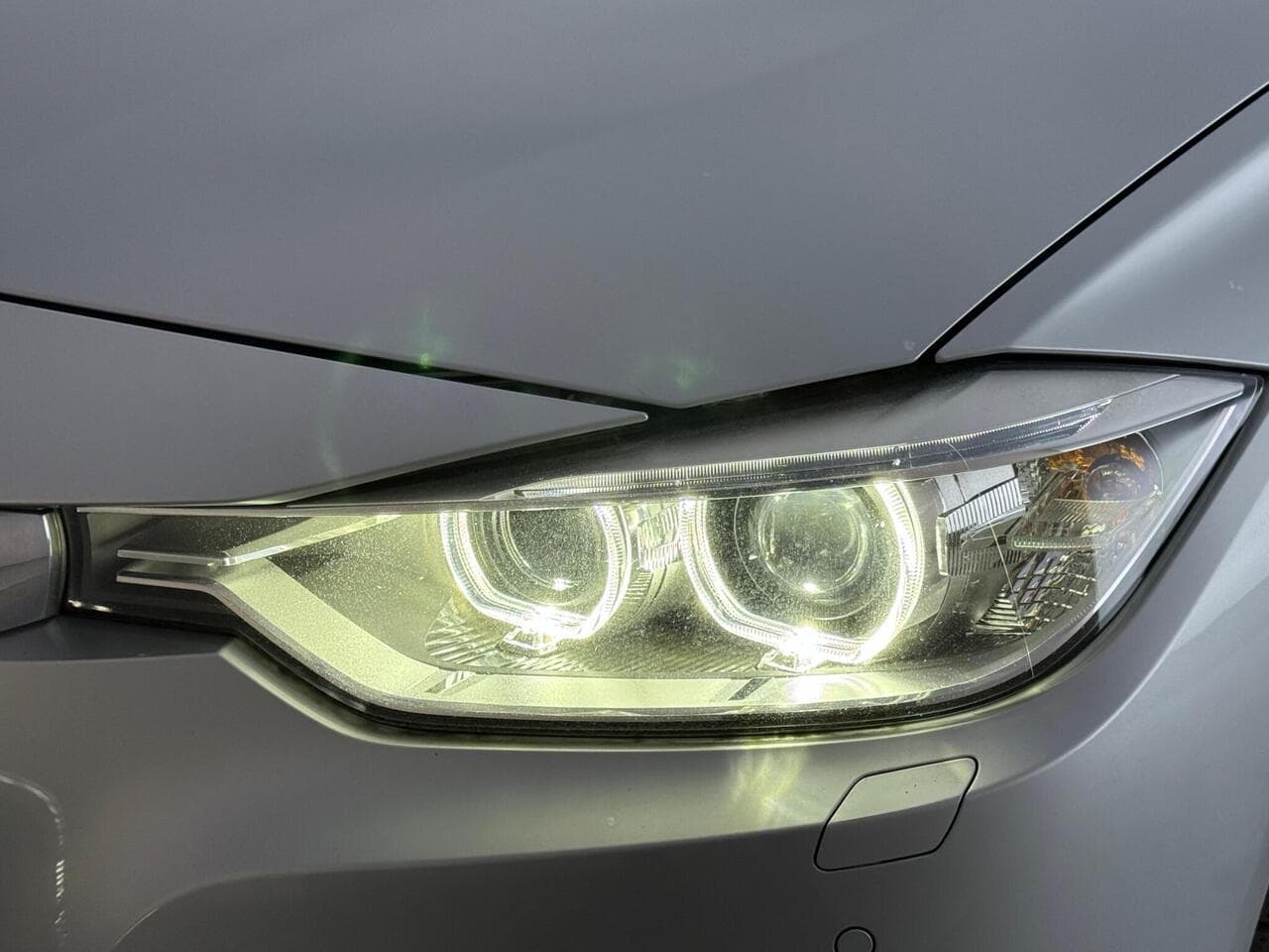 BMW 3 Series thumbnail Lights Front