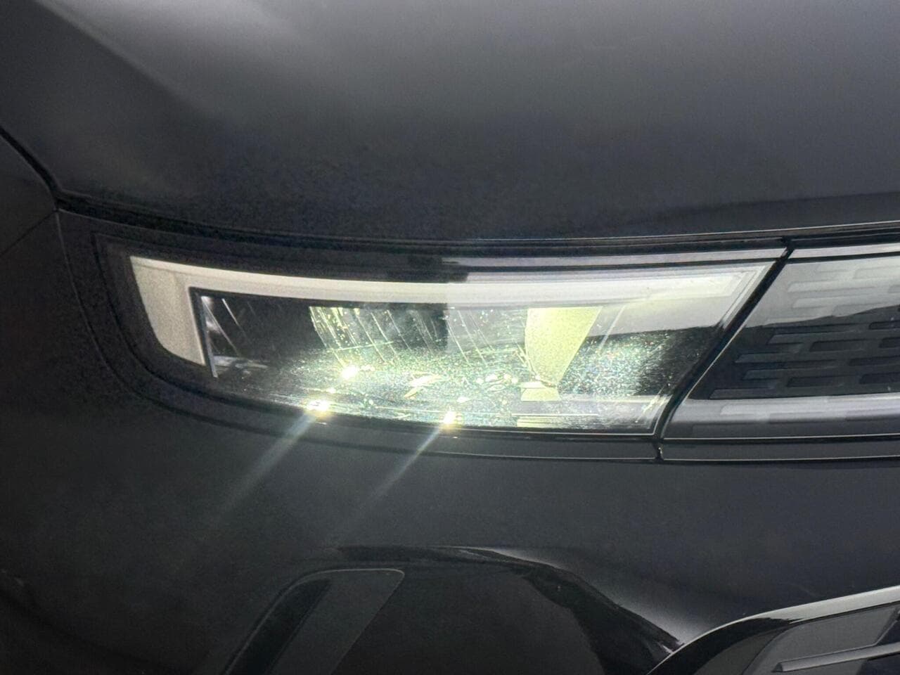 Vauxhall Mokka thumbnail Lights Front