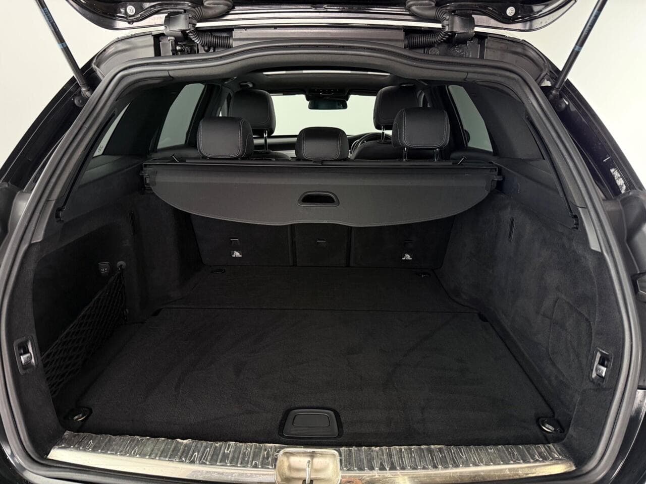 Mercedes-Benz C Class thumbnail Boot