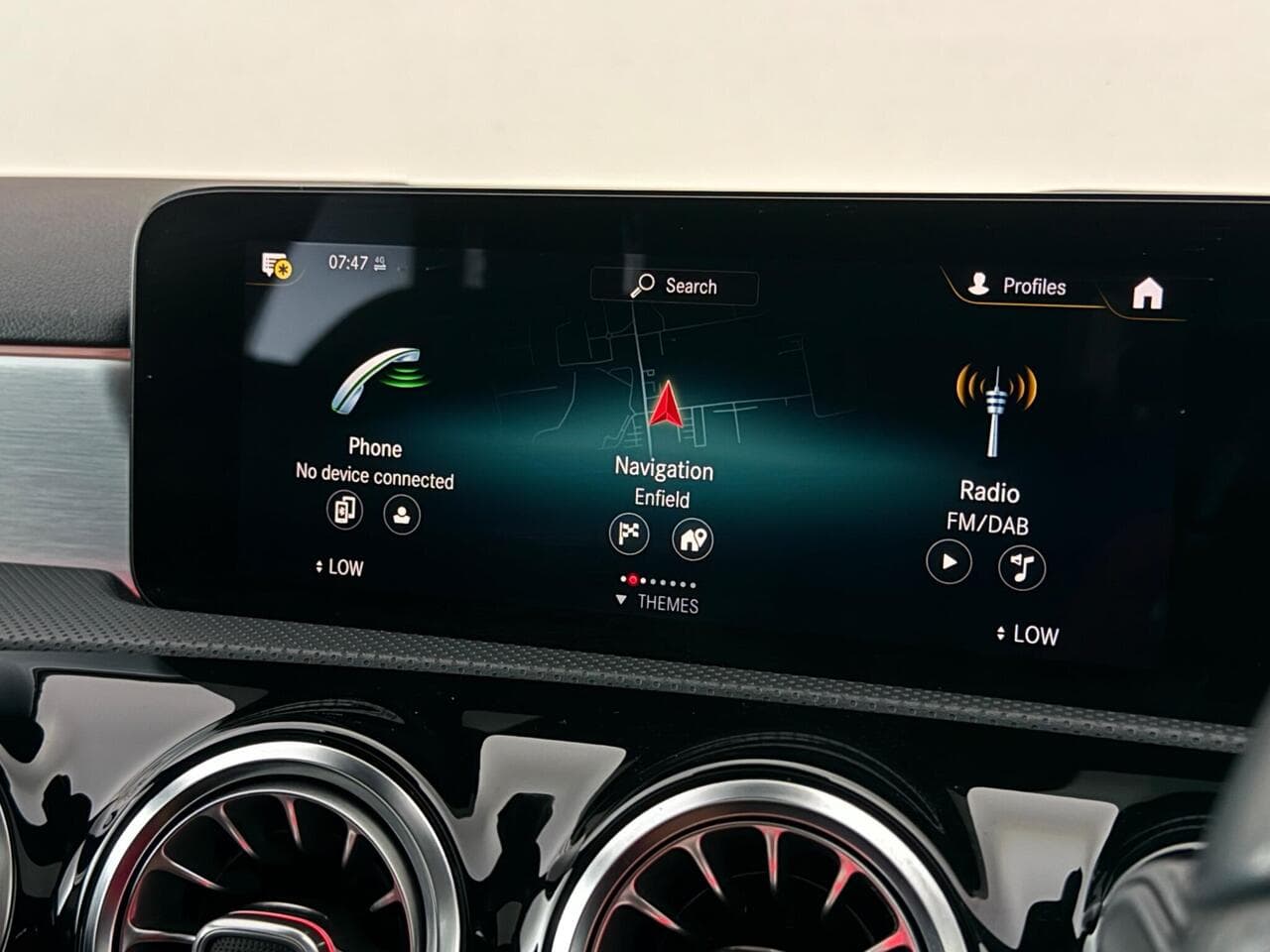 Mercedes-Benz A Class thumbnail Infotainment System
