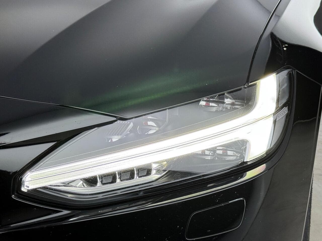 Volvo S90 thumbnail Inconclusive