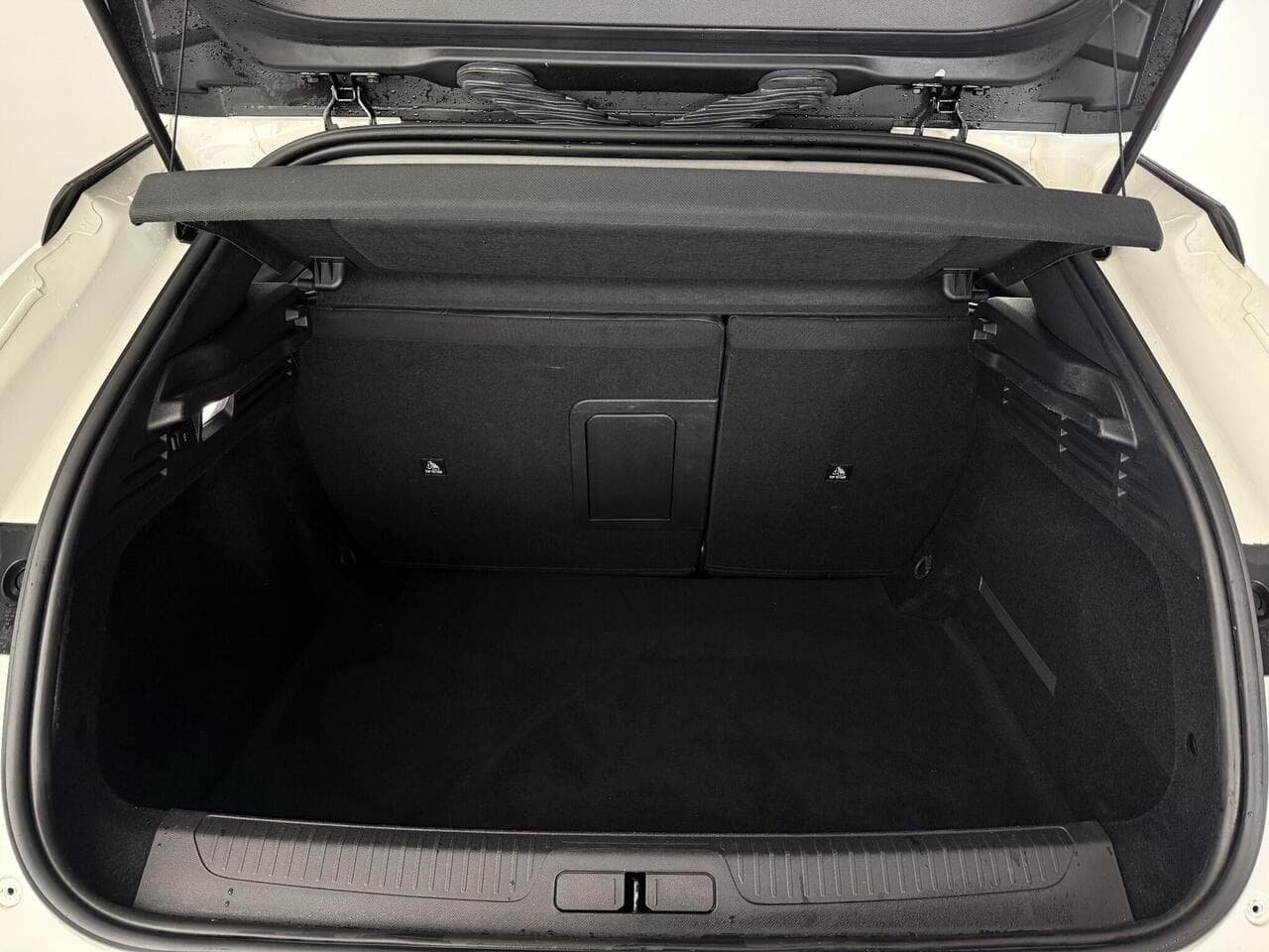 DS AUTOMOBILES DS 4 thumbnail Boot
