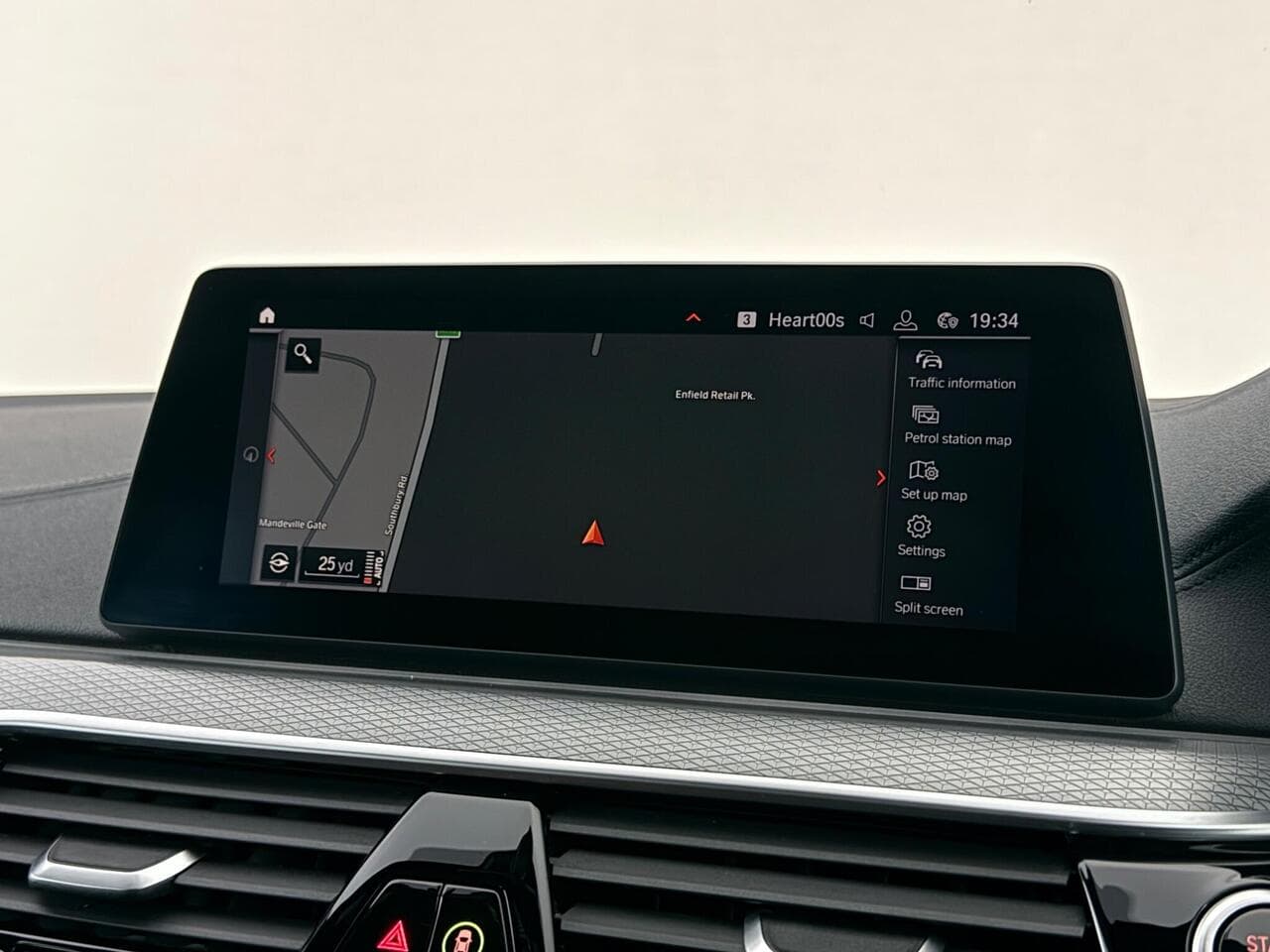 BMW 5 Series thumbnail Infotainment System