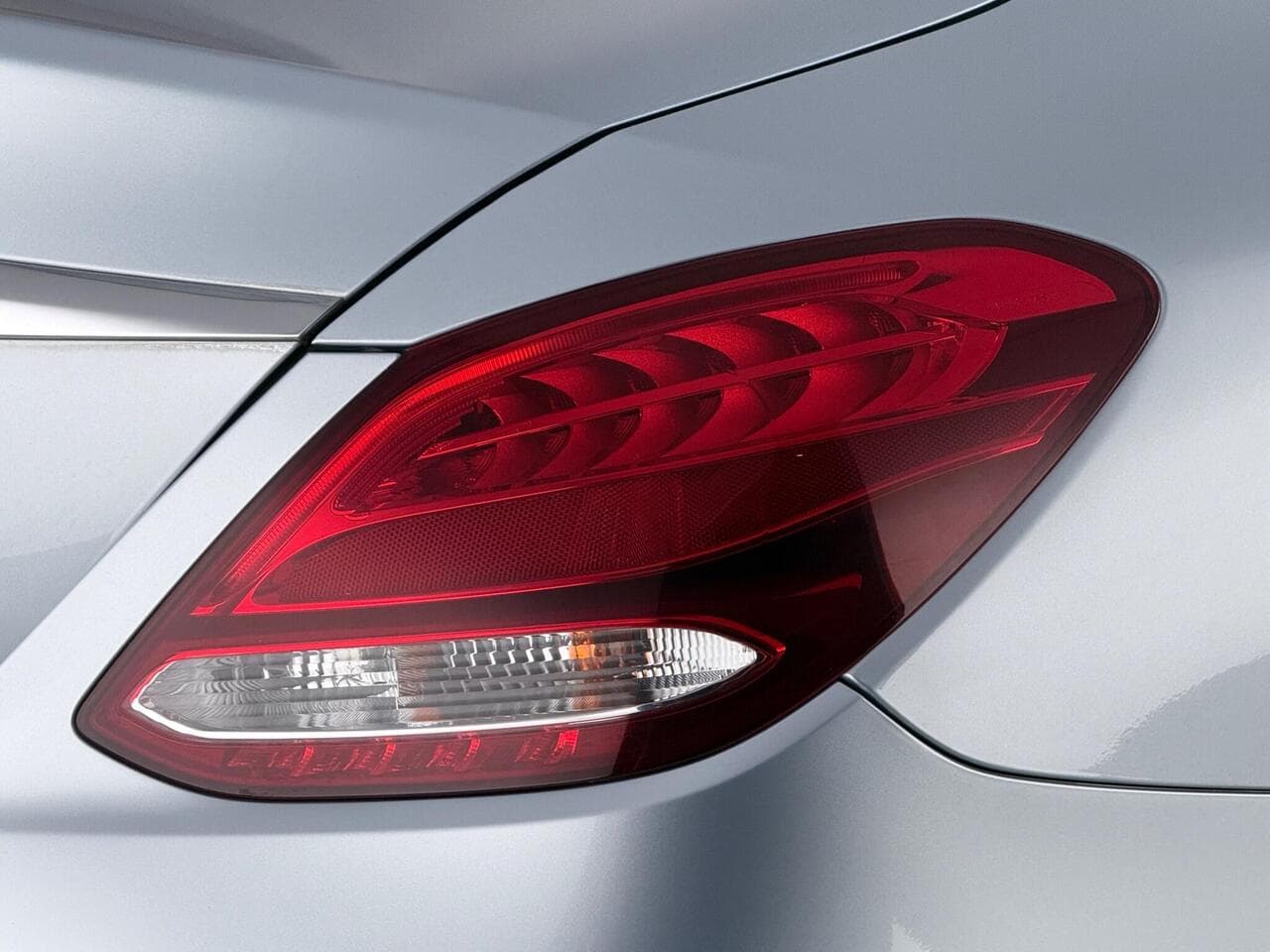 Mercedes-Benz C Class thumbnail Lights Rear