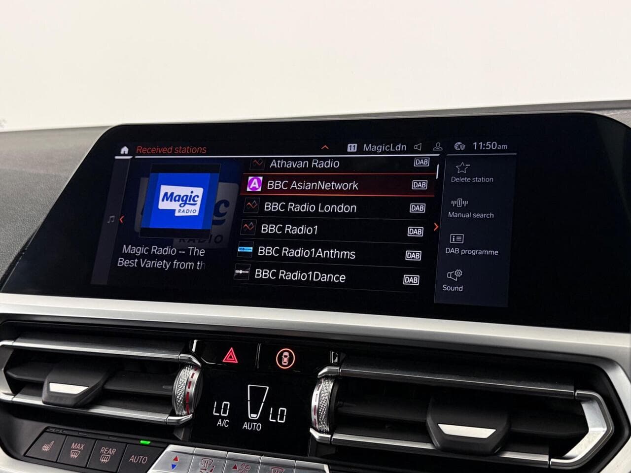BMW 3 Series thumbnail Infotainment System