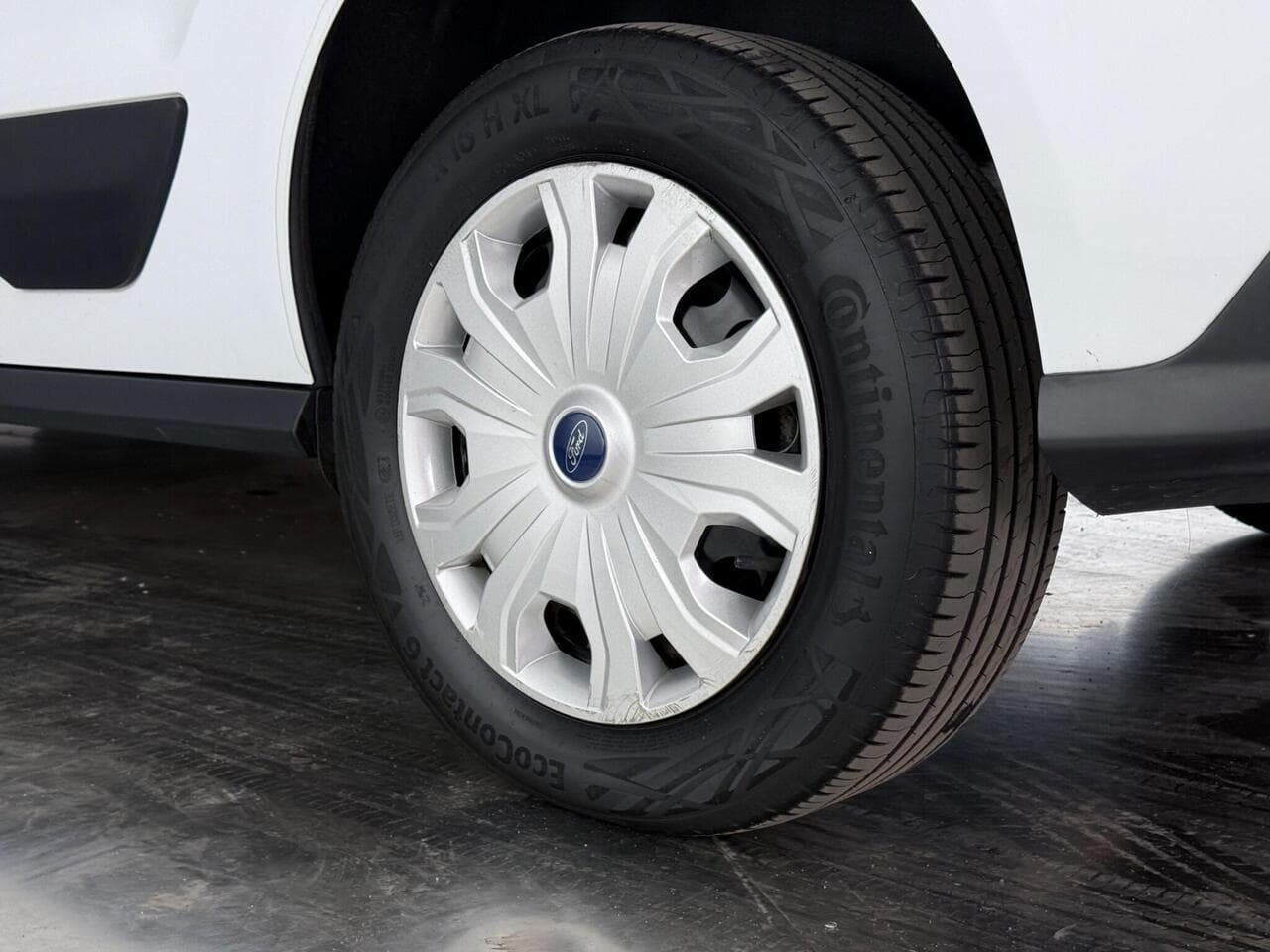 Ford Transit Connect thumbnail Wheel