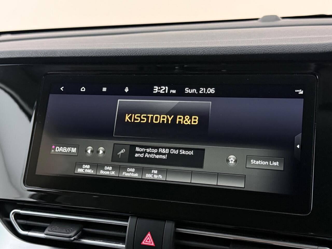 Kia Niro thumbnail Infotainment System