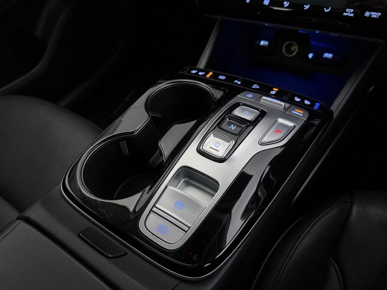 Hyundai TUCSON thumbnail Interior Front