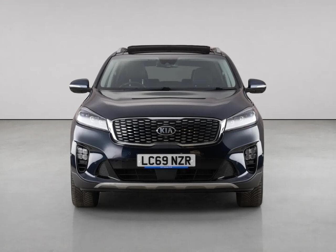 Kia Sorento thumbnail Front