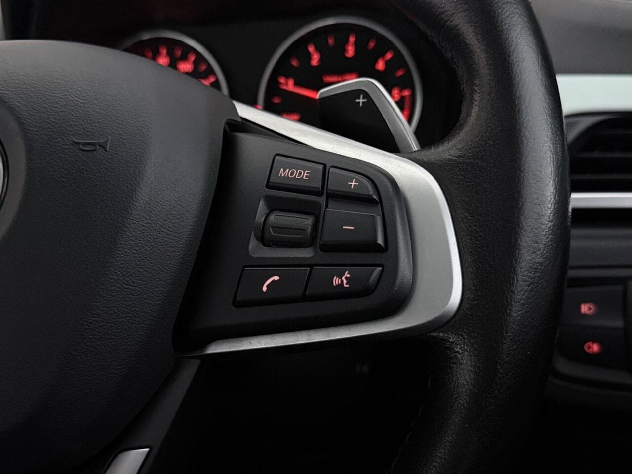 BMW X1 thumbnail Misc Controls