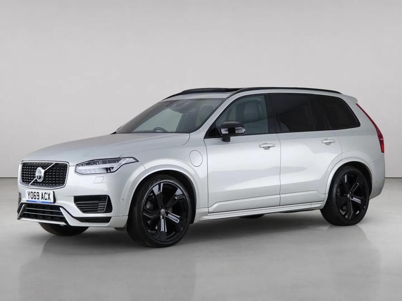 Volvo XC90 thumbnail Front Left