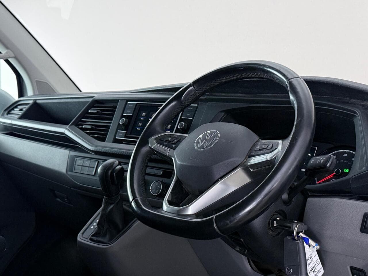 Volkswagen Transporter thumbnail Interior Front