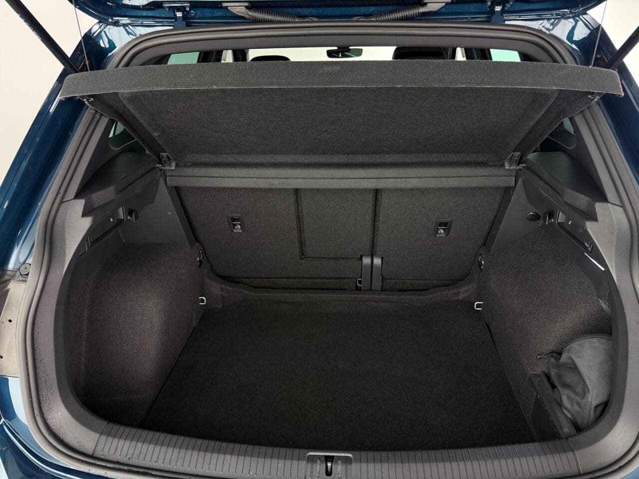 Volkswagen Tiguan thumbnail Boot