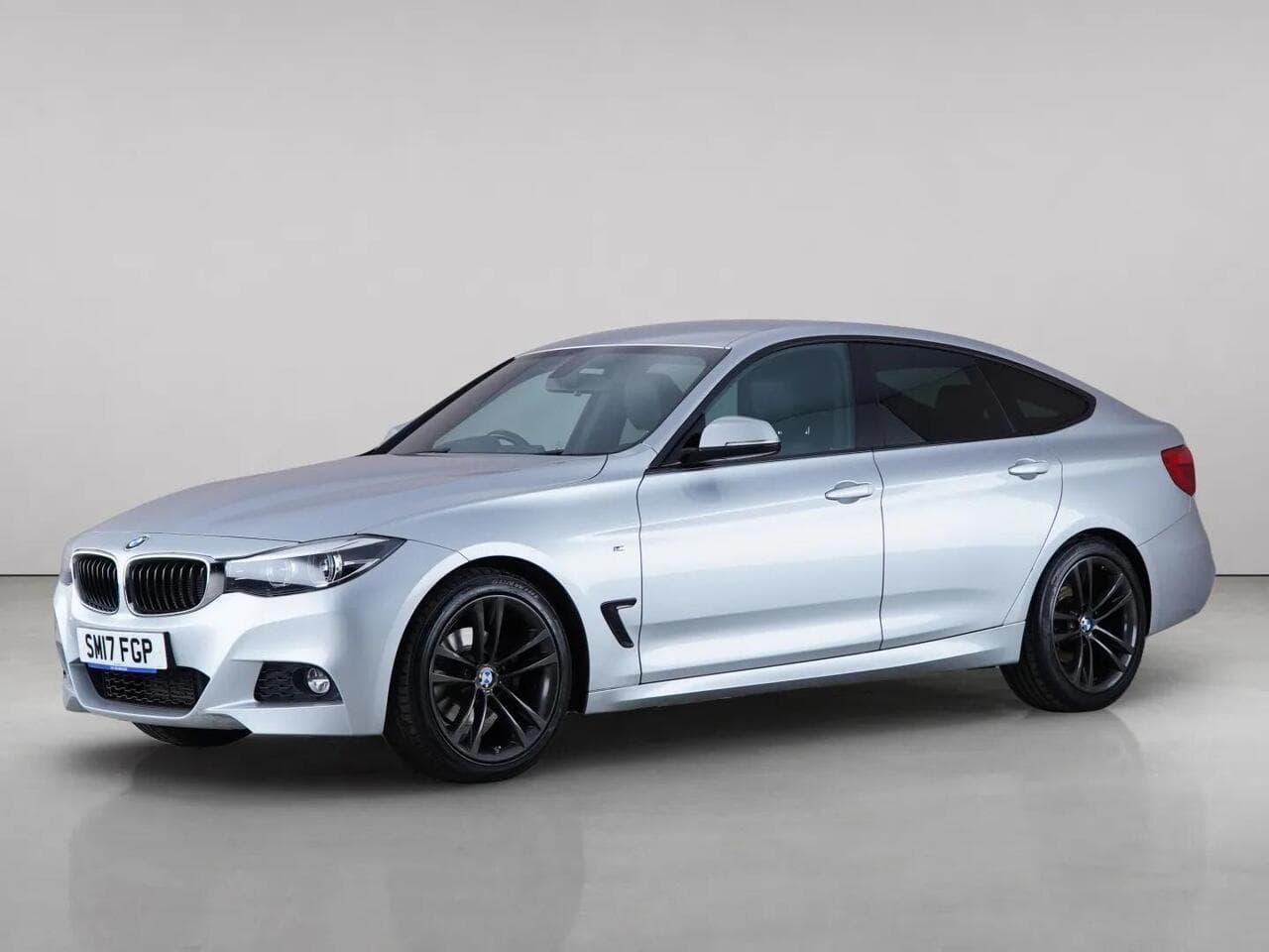 BMW 3 Series Gran Turismo thumbnail Front Left