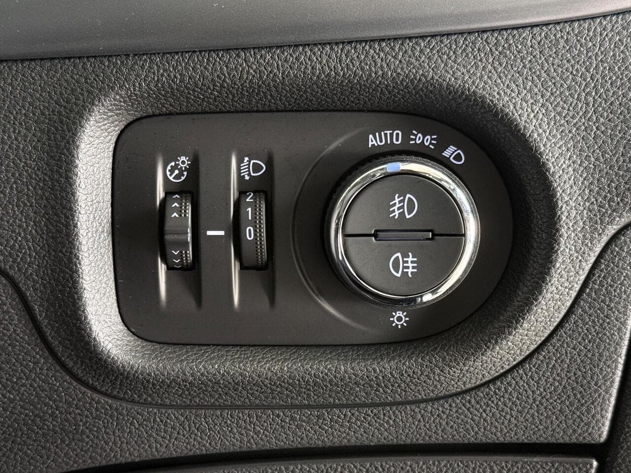 Vauxhall Astra thumbnail Misc Controls