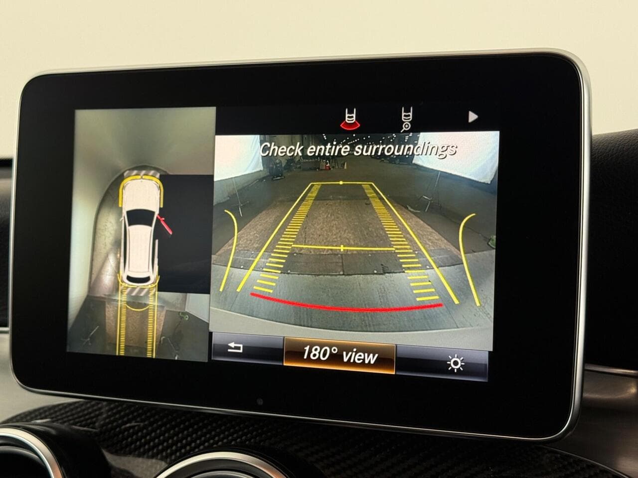Mercedes-Benz GLC thumbnail Infotainment System