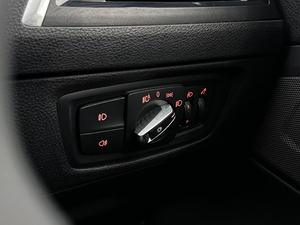 BMW 1 Series thumbnail Misc Controls