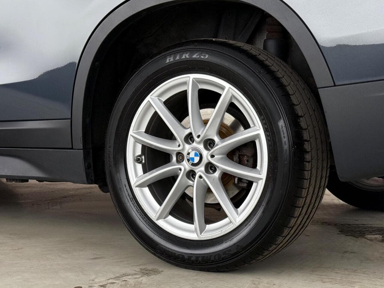 BMW X1 thumbnail Wheel