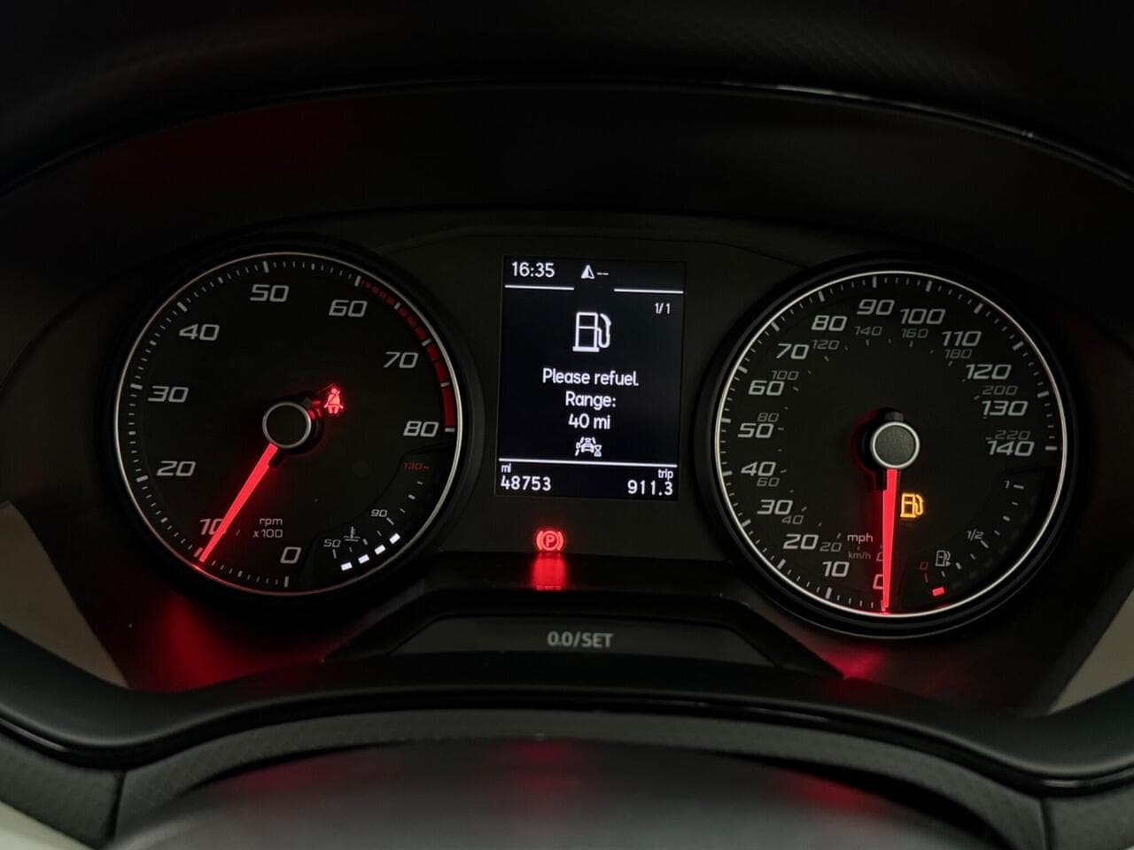 SEAT Arona thumbnail Driver Instruments