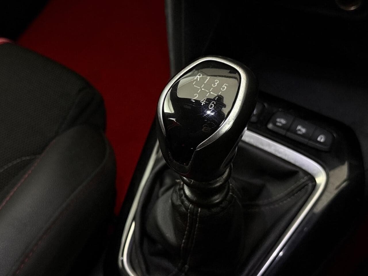 Vauxhall Corsa thumbnail Interior Front