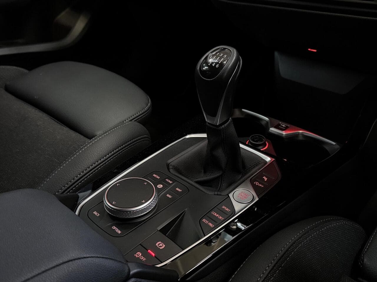 BMW 1 Series thumbnail Interior Front