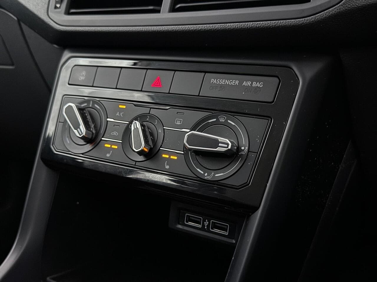 Volkswagen T-Cross thumbnail Misc Controls