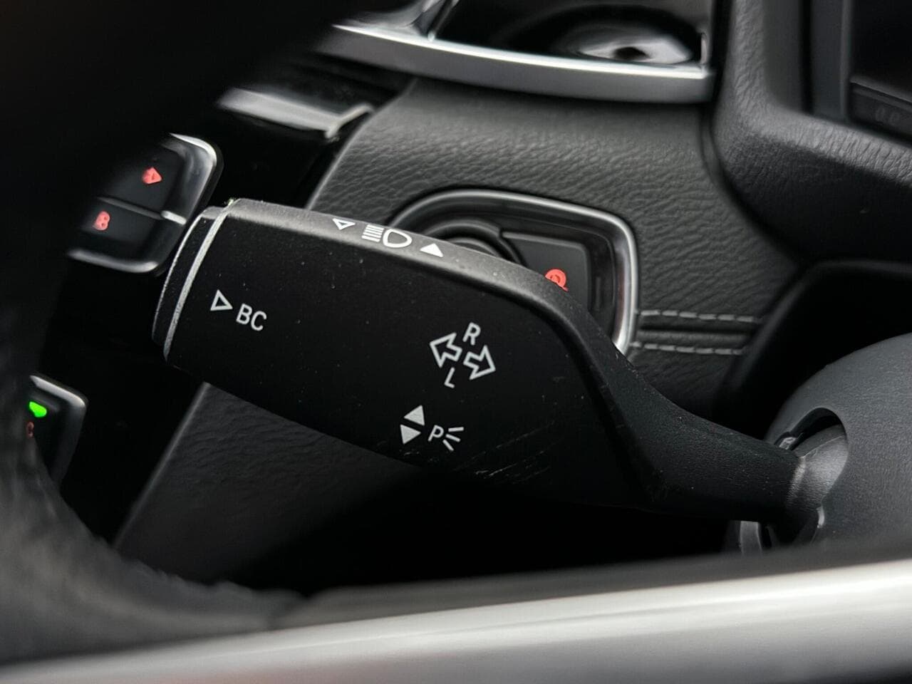BMW X1 thumbnail Misc Controls
