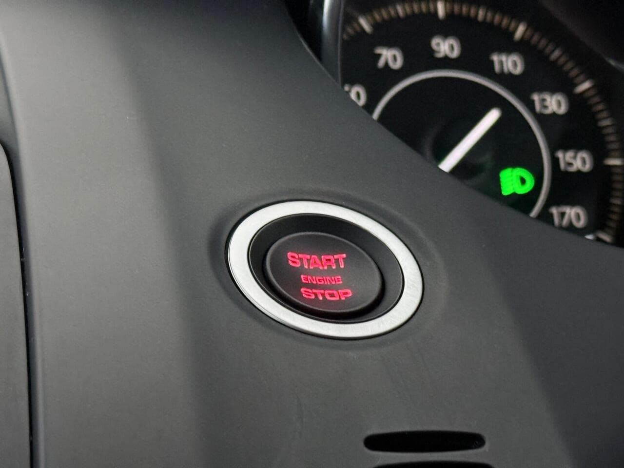 Jaguar E-PACE thumbnail Misc Controls