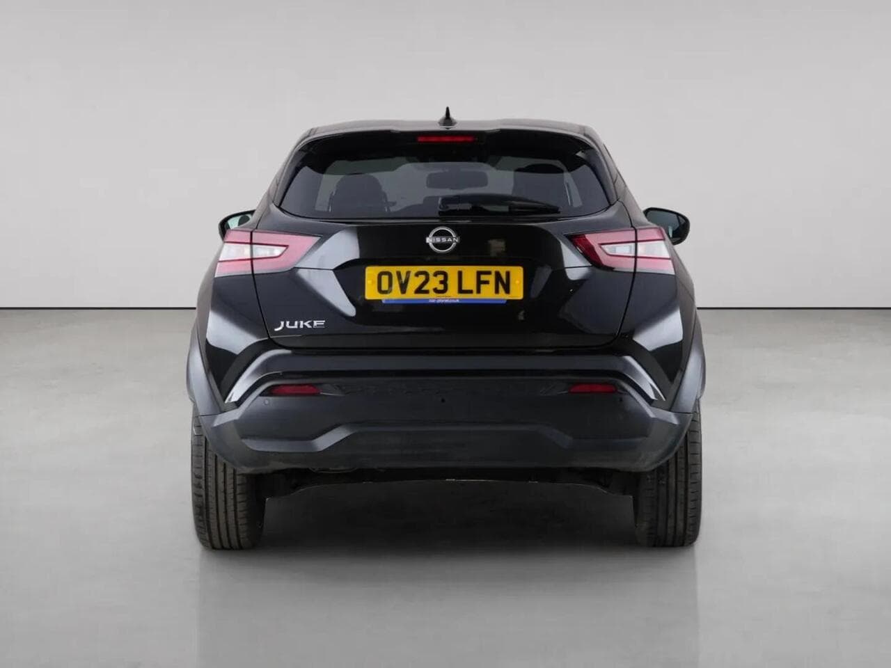Nissan Juke thumbnail Rear