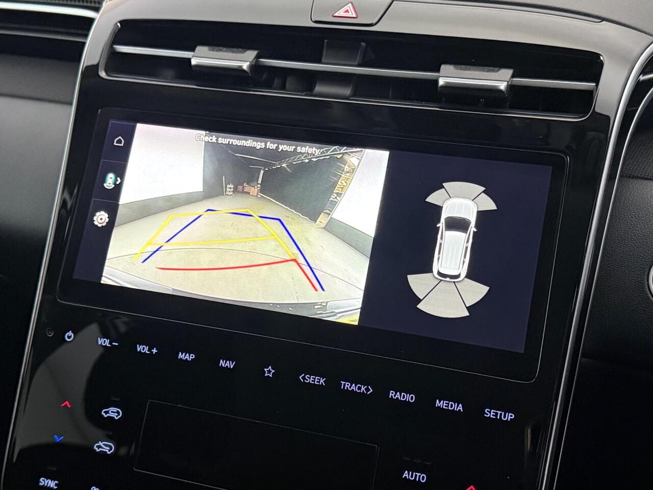 Hyundai TUCSON thumbnail Infotainment System