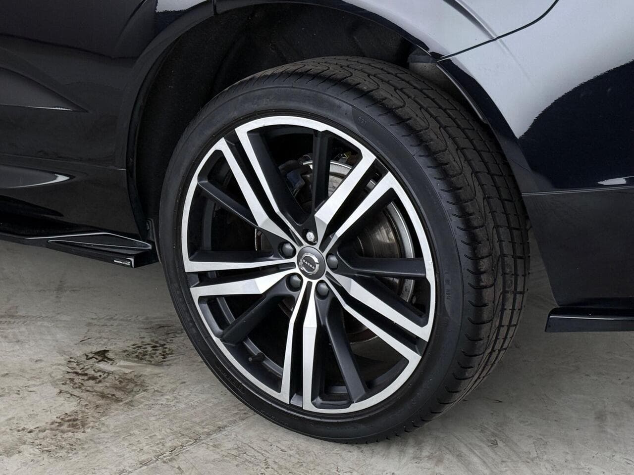 Volvo XC60 thumbnail Wheel