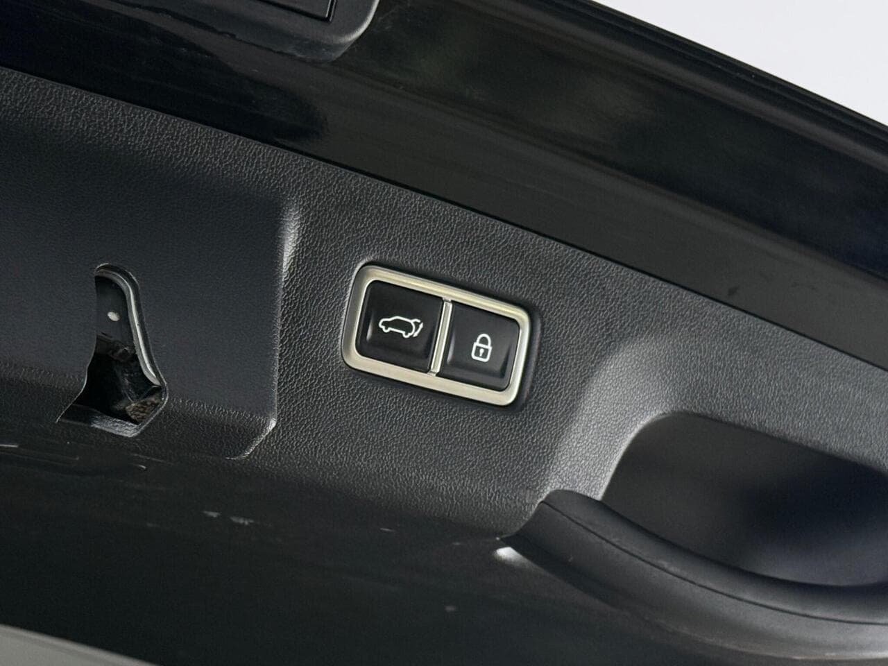 Kia Sorento thumbnail Misc Controls