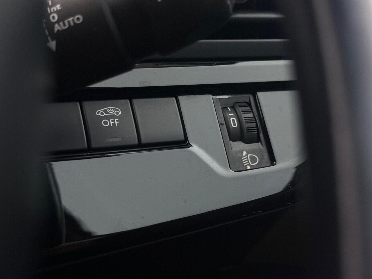 Citroen Grand C4 SpaceTourer thumbnail Misc Controls