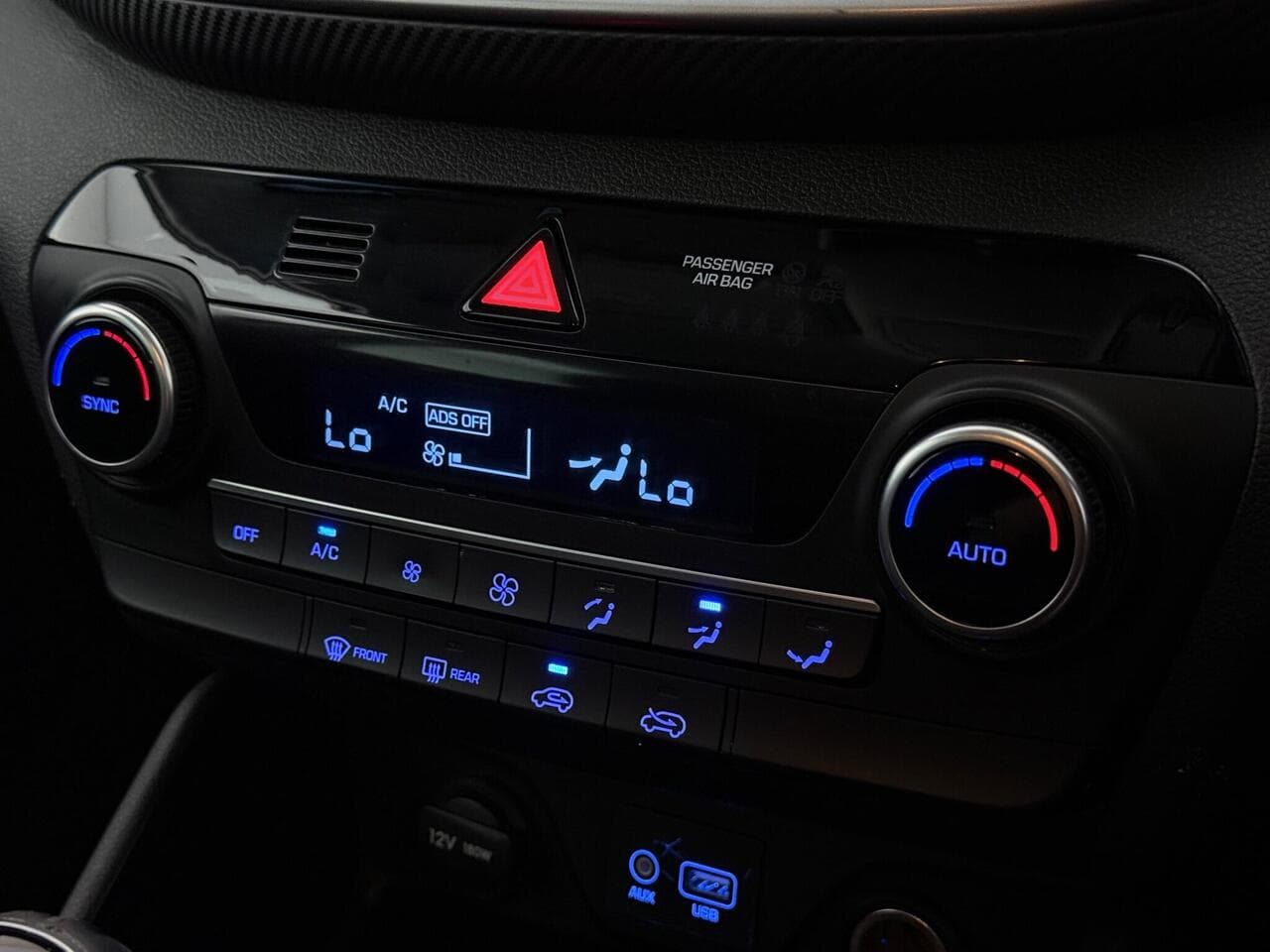 Hyundai TUCSON thumbnail Misc Controls