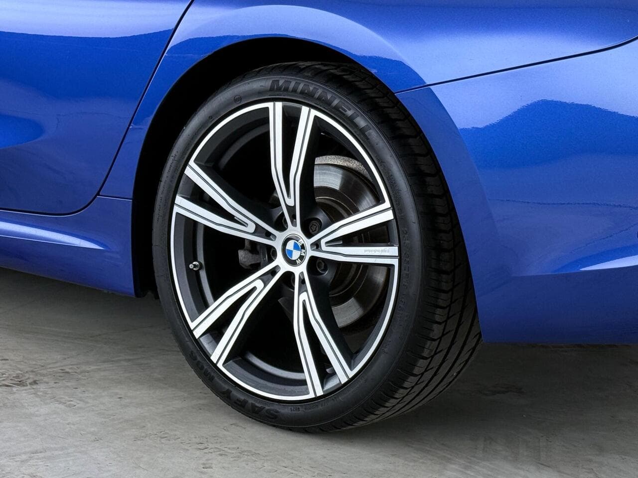 BMW 3 Series thumbnail Wheel