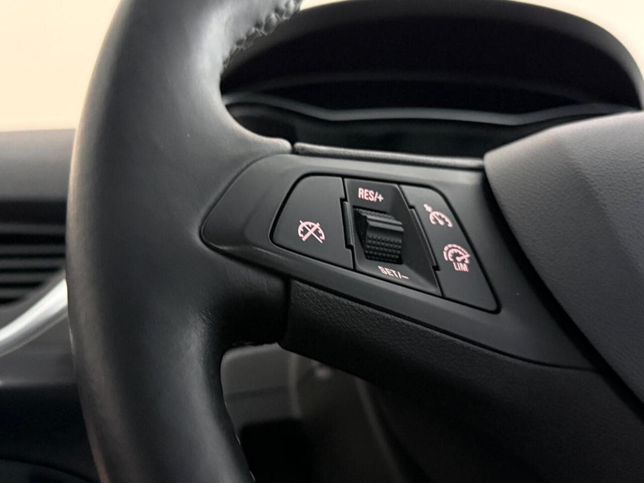Vauxhall Corsa thumbnail Misc Controls