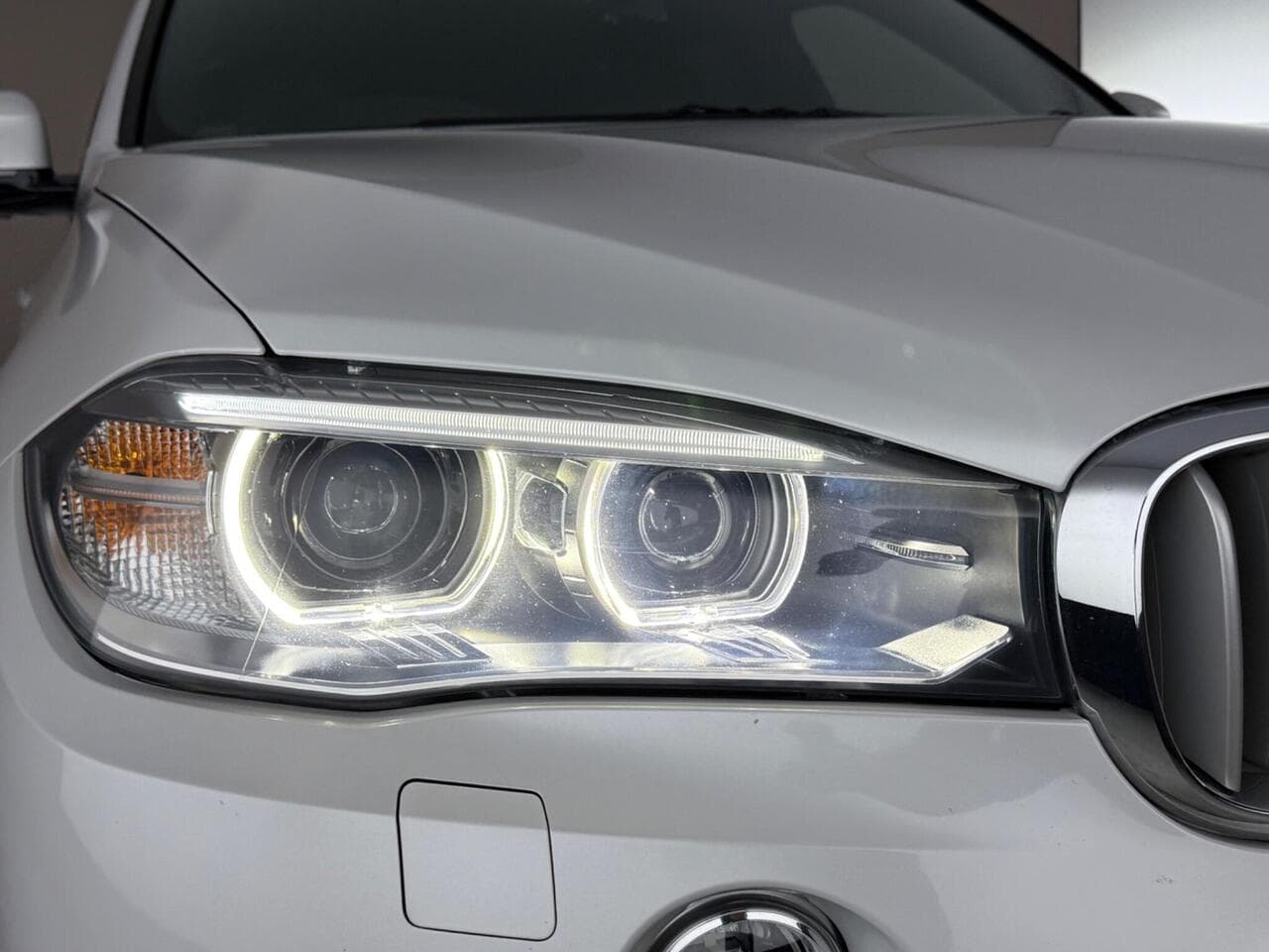 BMW X5 thumbnail Lights Front