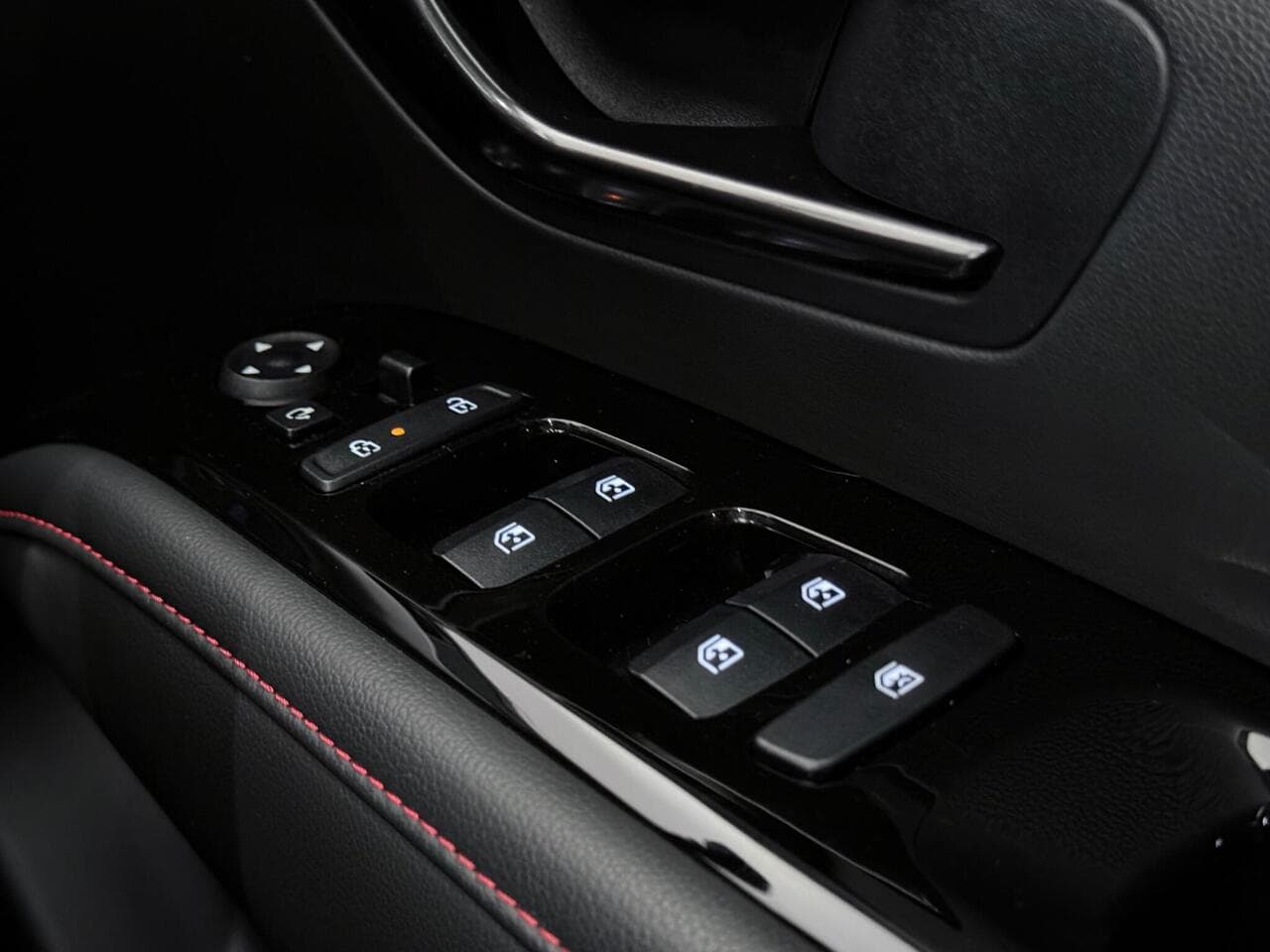 Hyundai TUCSON thumbnail Misc Controls