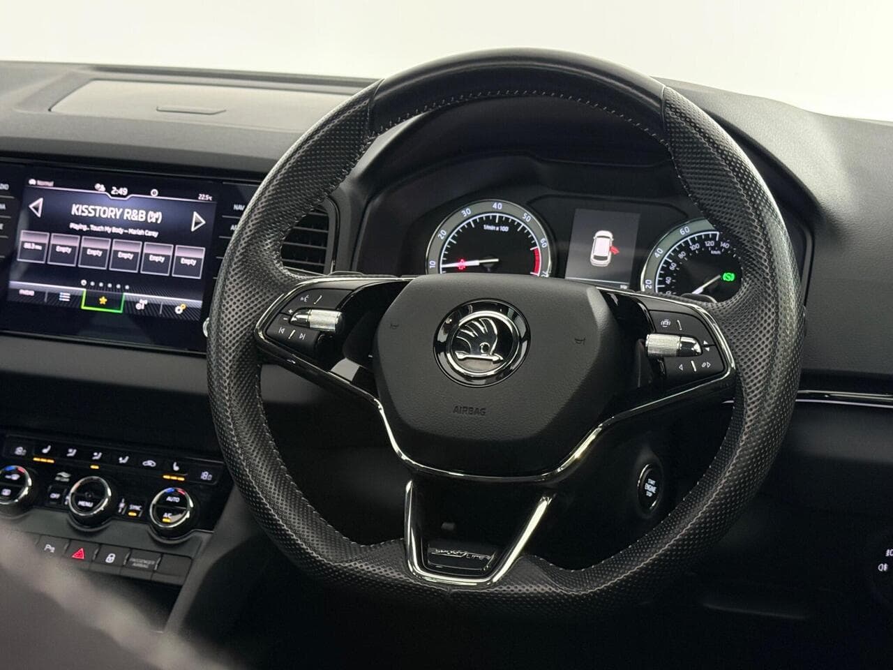 Skoda Karoq thumbnail Steering Wheel