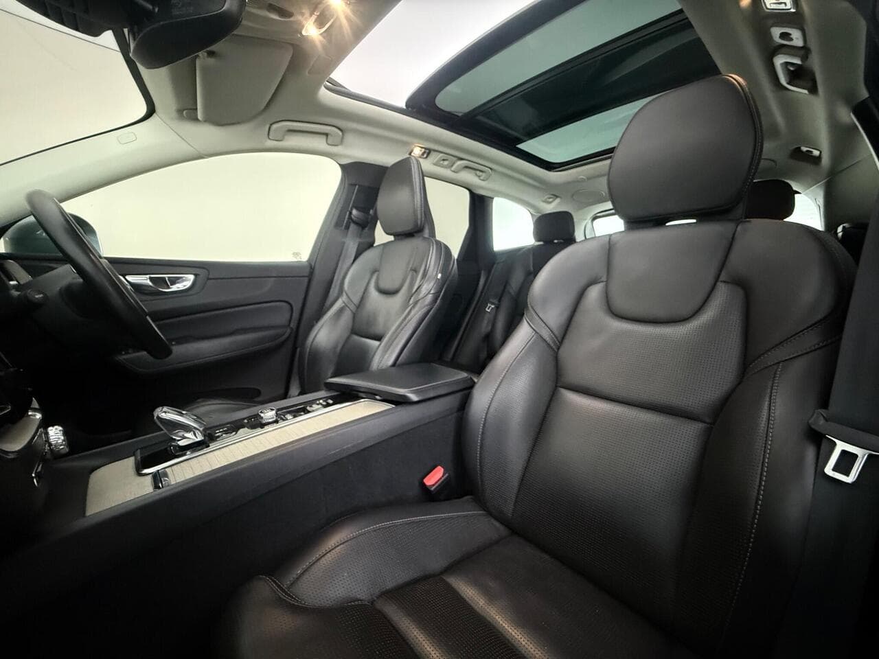 Volvo XC60 thumbnail Seat Front Passenger